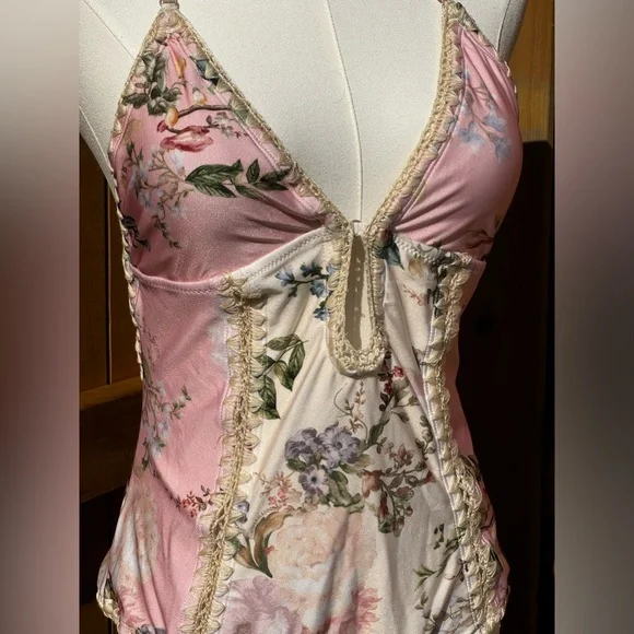 🆕 ZIMMERMANN 🧿 NWT Waverly Keyhole Crochet One Piece Swimsuit, Pink - Sz 3 - 8 - Picture 12 of 16